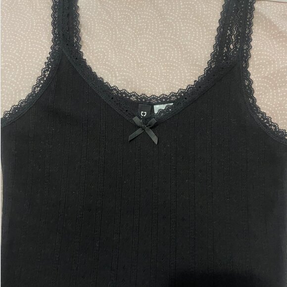 H&M tank top (black) - Picture 2 of 3
